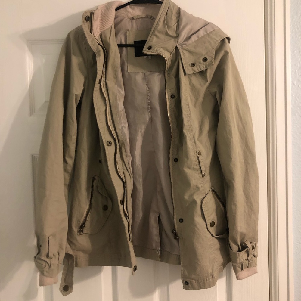 MISS LONDON cream jacket